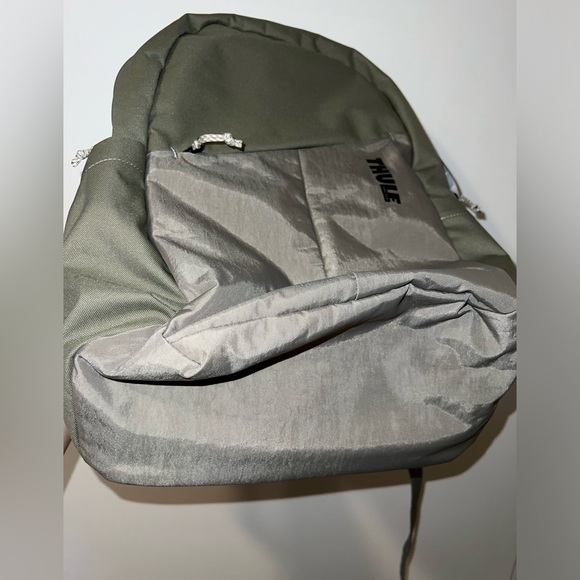 Thule Notus Backpack 20L - Picture 4 of 8